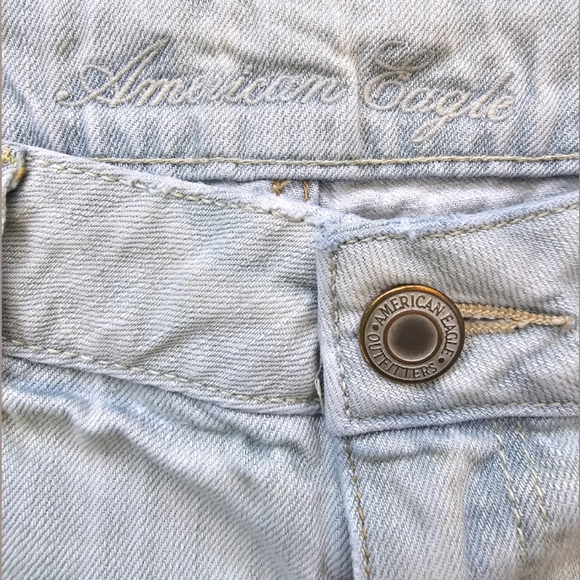 American Eagle Outfitters Light Blue Denim Stretch Cut-Off Shorts, size 8 - Picture 5 of 5